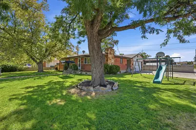 410 E 9120 S, Sandy, UT 84070 - Photo 2