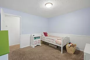 410 E 9120 S, Sandy, UT 84070 - Photo 24