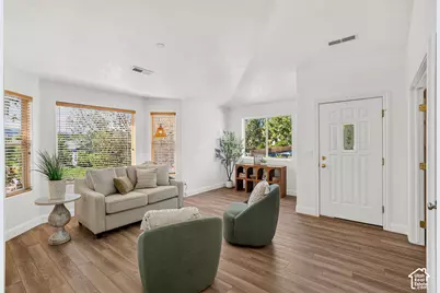 509 W Damascus Dr, Bloomington, UT 84790 - Photo 6