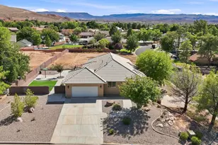 509 W Damascus Dr, Bloomington, UT 84790 - Photo 4