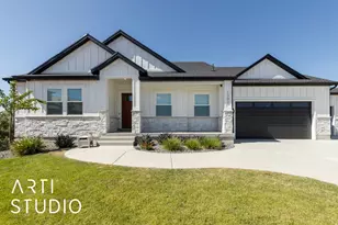 1302 E Sunset Ct, Ogden, UT 84403 - Photo 30