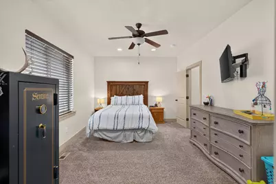 819 W 1450 S, Springville, UT 84663 - Photo 32