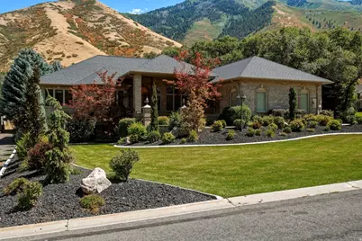 357 S Aspen Dr, Mapleton, UT 84664 - Photo 2