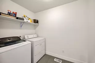 2434 N 740 E, North Logan, UT 84341 - Photo 28