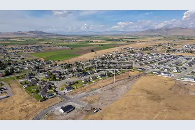 2555 W 1150 N #17, Tremonton, UT 84337 - Photo 14