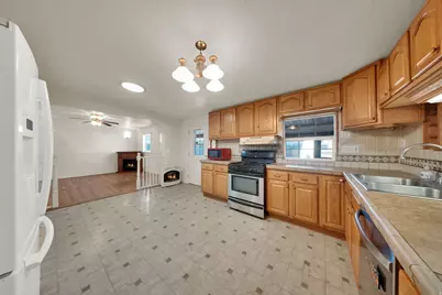 556 W Greenleaf Dr, Murray, UT 84123 - Photo 14