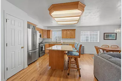145 N 170 E, Orem, UT 84057 - Photo 8