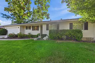 5714 S Laurelwood St, Holladay, UT 84121 - Photo 4