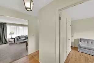5714 S Laurelwood St, Holladay, UT 84121 - Photo 10