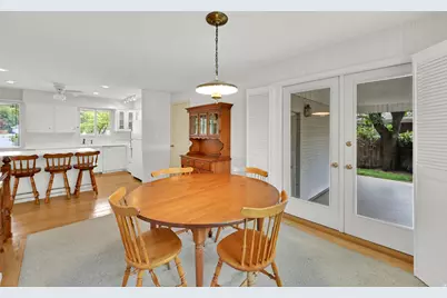 5714 S Laurelwood St, Holladay, UT 84121 - Photo 14