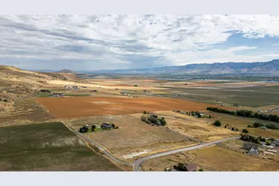 7197 W 2100 N, Petersboro, UT 84325 - Photo 58