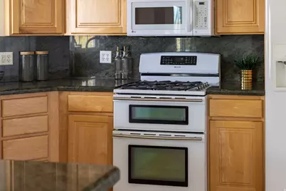 7197 W 2100 N, Petersboro, UT 84325 - Photo 40