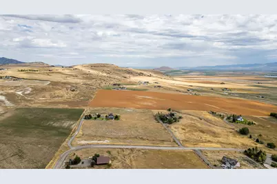 7197 W 2100 N, Petersboro, UT 84325 - Photo 60