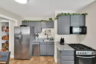 10282 S Zinnia Way, Sandy, UT 84094 - Photo 8