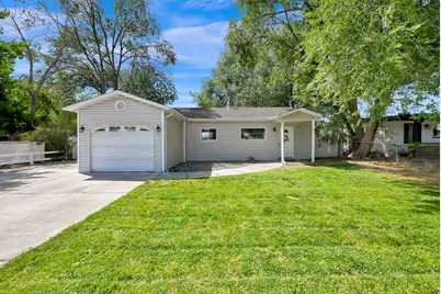 10282 S Zinnia Way, Sandy, UT 84094 - Photo 2