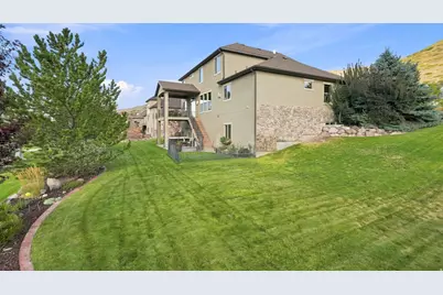 6772 W Clear Water Dr, Herriman, UT 84096 - Photo 38
