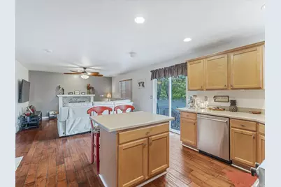 14234 S Crown Rose Dr W, Herriman, UT 84096 - Photo 6
