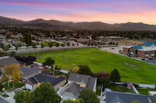 14234 S Crown Rose Dr W, Herriman, UT 84096 - Photo 38