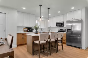 9828 S 2240 E, Sandy, UT 84092 - Photo 14