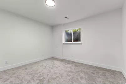 9828 S 2240 E, Sandy, UT 84092 - Photo 22