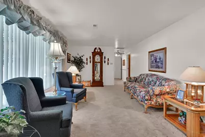 3876 S 2050 W, Roy, UT 84067 - Photo 4