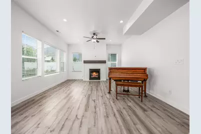 244 N 200 E, Salem, UT 84653 - Photo 10
