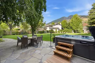 3226 E Marthas Cv, Cottonwood Heights, UT 84093 - Photo 10