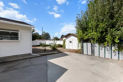 215 Carol Way, Midvale, UT 84047 - Photo 28