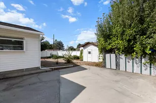 215 Carol Way, Midvale, UT 84047 - Photo 28