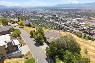 941 N Sandhurst Dr, Salt Lake City, UT 84103 - Photo 4