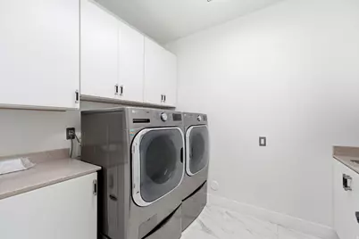 941 N Sandhurst Dr, Salt Lake City, UT 84103 - Photo 48