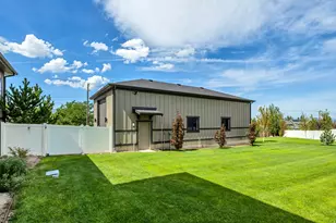 6833 W Rose Canyon Rd, Herriman, UT 84096 - Photo 36