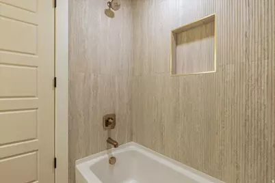 345 Hollywood Ave, Salt Lake City, UT 84115 - Photo 20
