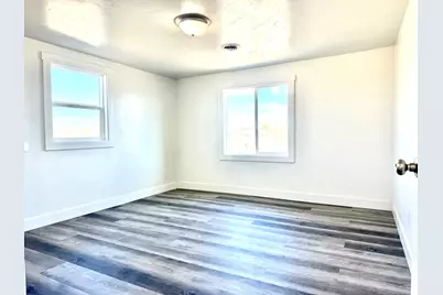 7600 E 2500 S, Jensen, UT 84035 - Photo 10