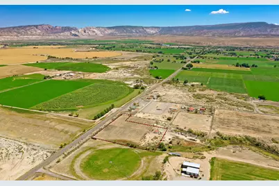 7600 E 2500 S, Jensen, UT 84035 - Photo 20