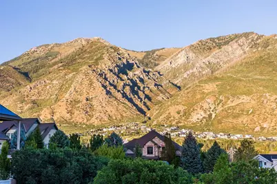 287 E Heritage Hills Dr, Alpine, UT 84004 - Photo 8