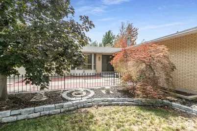 3704 E Brighton Point Dr S, Cottonwood Heights, UT 84121 - Photo 44