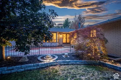 3704 E Brighton Point Dr S, Cottonwood Heights, UT 84121 - Photo 4