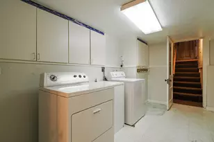 2466 S Highland Dr, Salt Lake City, UT 84106 - Photo 42