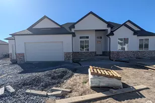 623 S 125 E, Hyde Park, UT 84318 - Photo 2