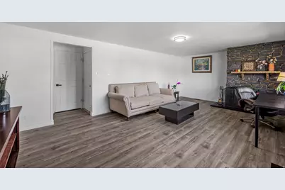 1520 E 8600 S, Sandy, UT 84093 - Photo 6