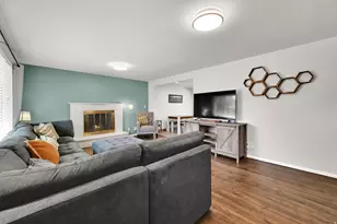 4475 S Vista Dr, South Ogden, UT 84403 - Photo 2
