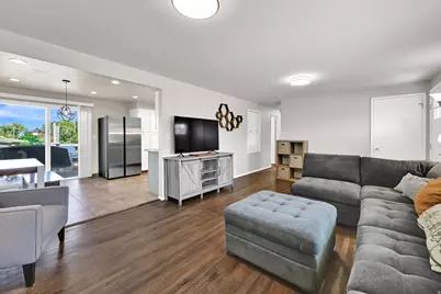 4475 S Vista Dr, South Ogden, UT 84403 - Photo 10
