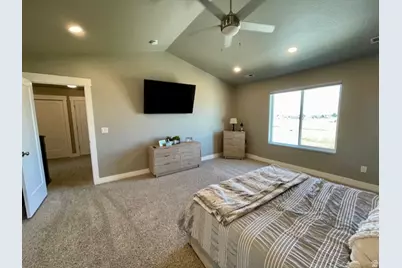 3391 S Isabel Way W, West Haven, UT 84401 - Photo 20