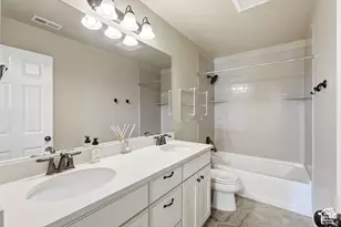 1633 N 400 W, Farmington, UT 84025 - Photo 42