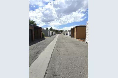 2218 W 4185 S, Taylorsville, UT 84129 - Photo 28