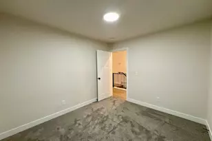 1167 S Haight Creek Dr, Kaysville, UT 84037 - Photo 26