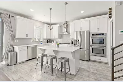 9721 S Fira Ln W, South Jordan, UT 84095 - Photo 2