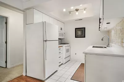875 E Arrowhead Ln #42, Murray, UT 84107 - Photo 14