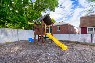 875 E Arrowhead Ln #42, Murray, UT 84107 - Photo 24